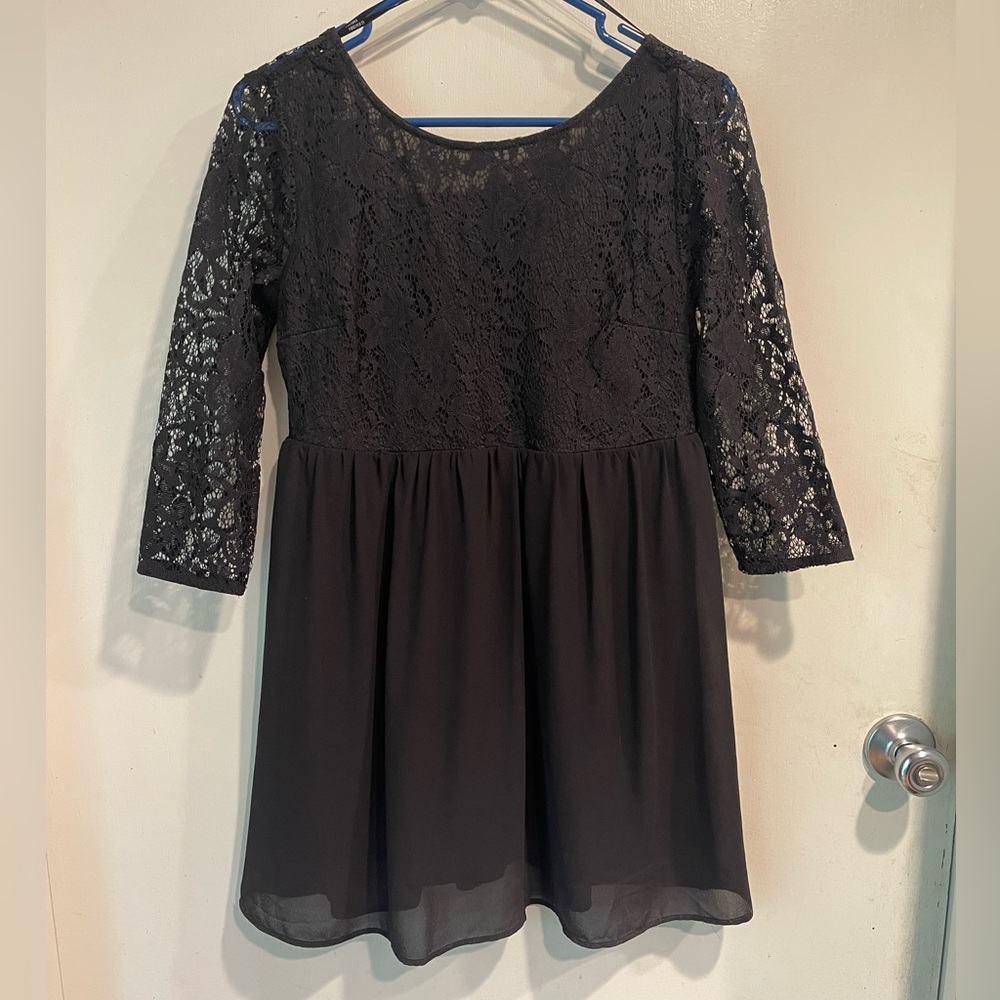 Women’s black forever 21 dress
